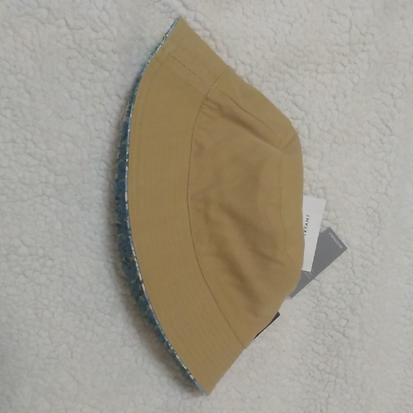 Lane Bryant Reversible Blue and Green Floral Bucket Hat NWT - Picture 4 of 4